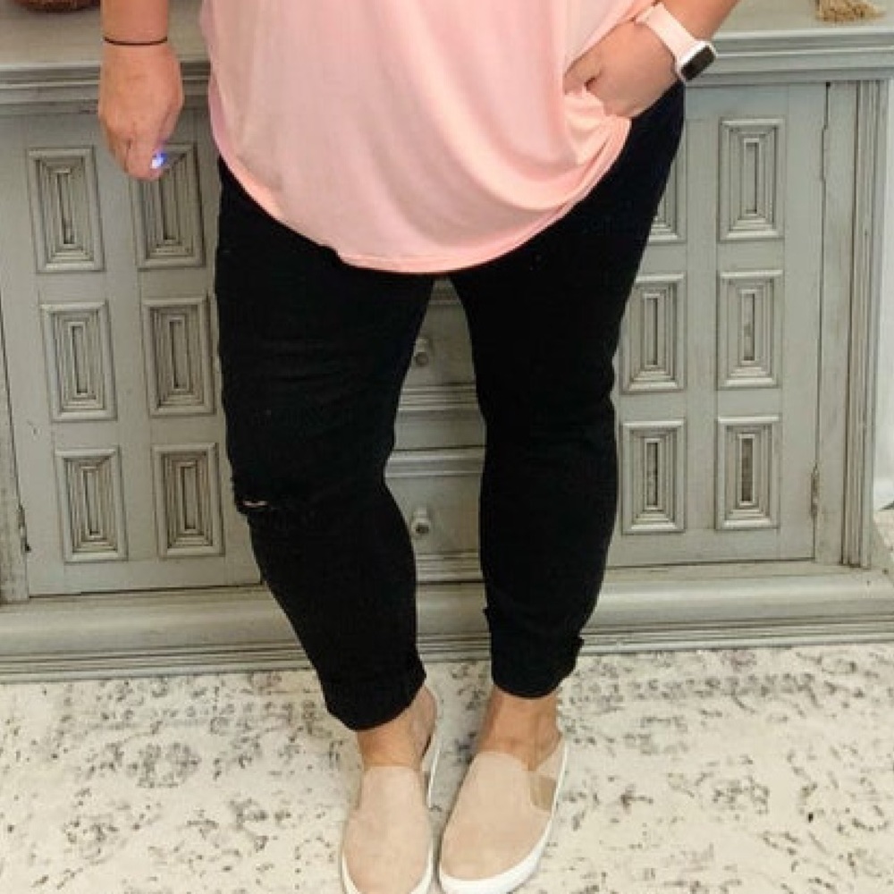 Black skinny jeans